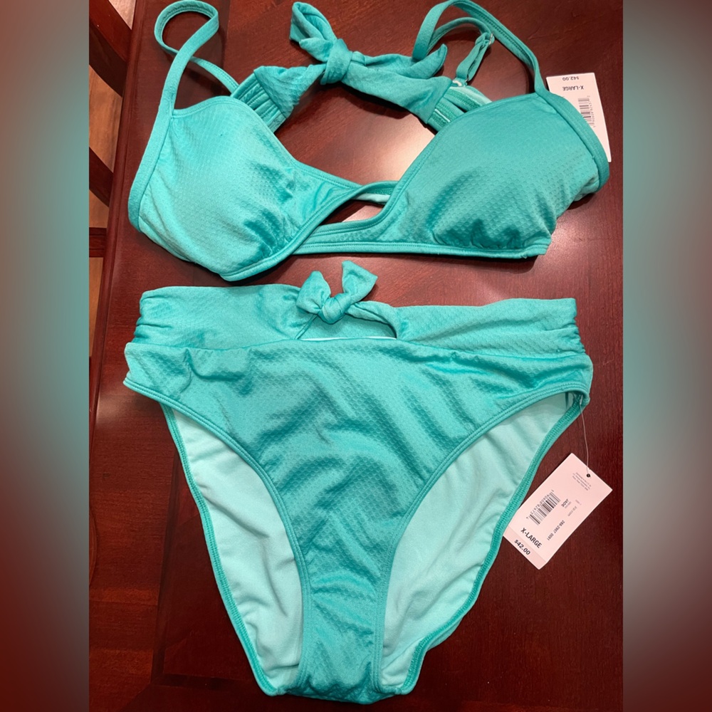 NWT Turquoise Women's Bikini Set